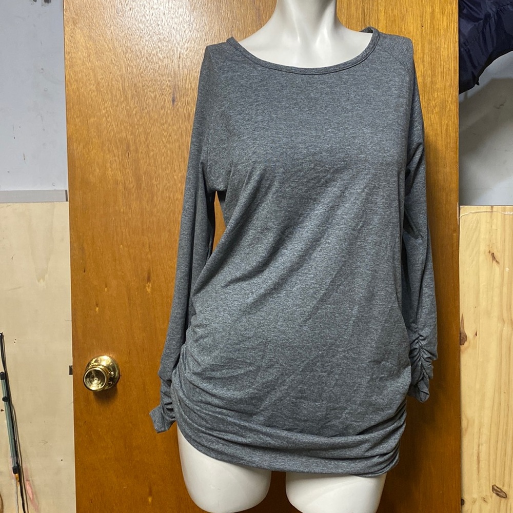 Grey long sleeve. Super stretchy